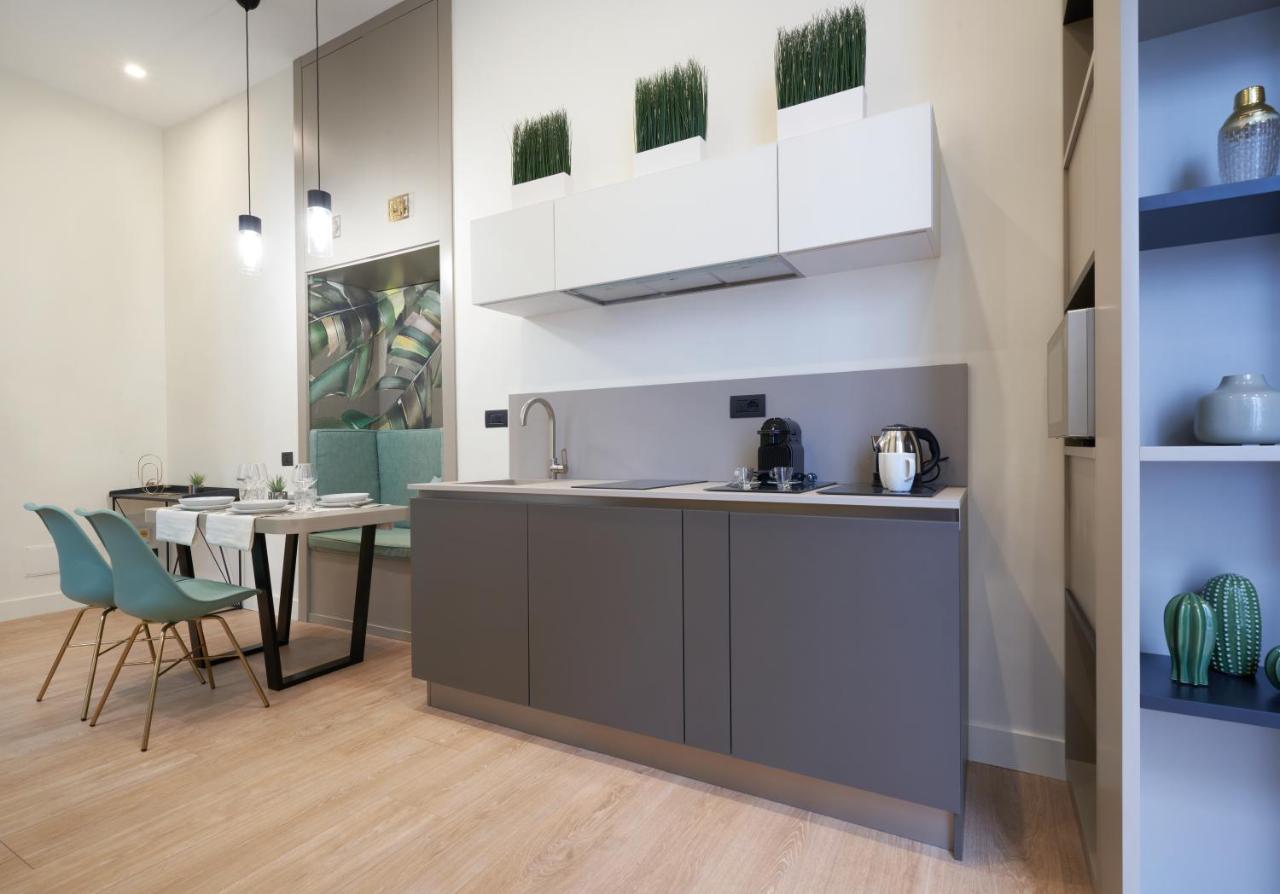 The One Napoli Luxury Apartment Экстерьер фото