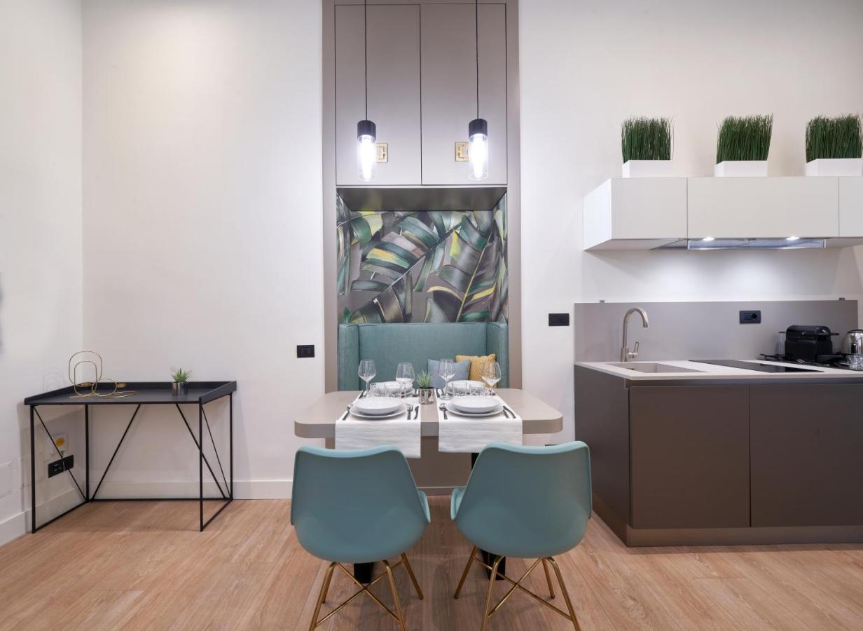 The One Napoli Luxury Apartment Экстерьер фото