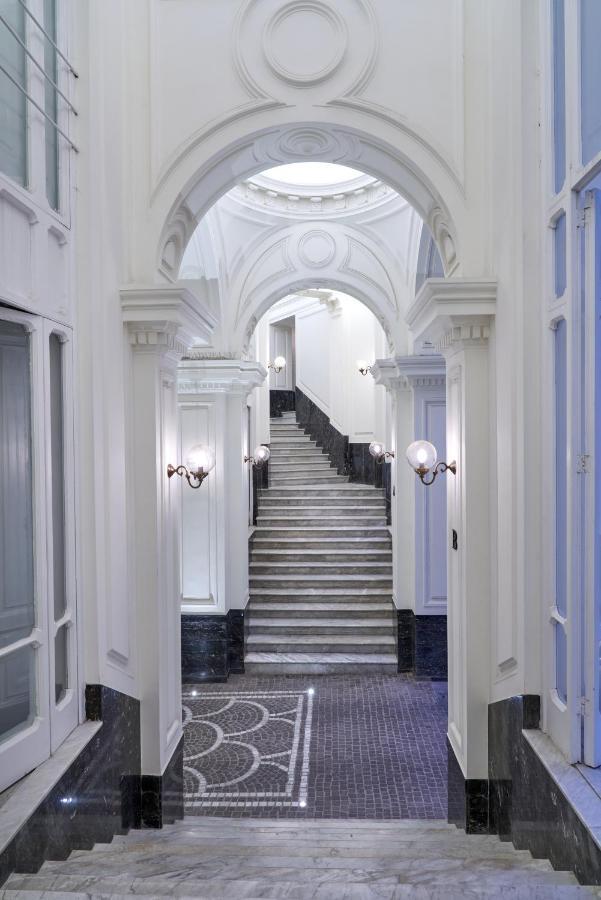 The One Napoli Luxury Apartment Экстерьер фото