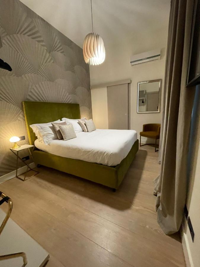The One Napoli Luxury Apartment Экстерьер фото