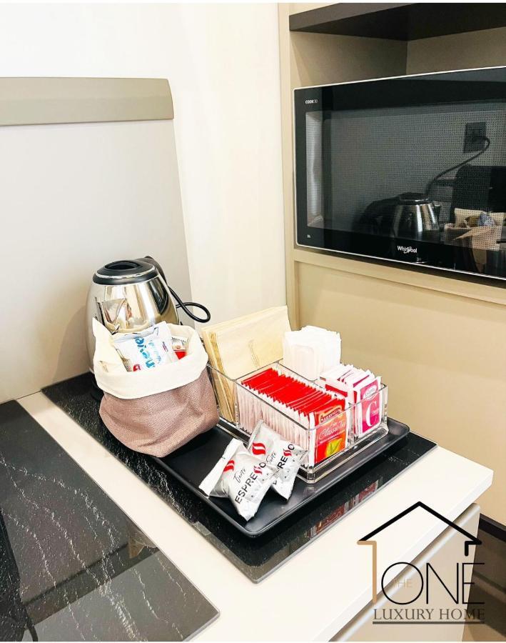 The One Napoli Luxury Apartment Экстерьер фото
